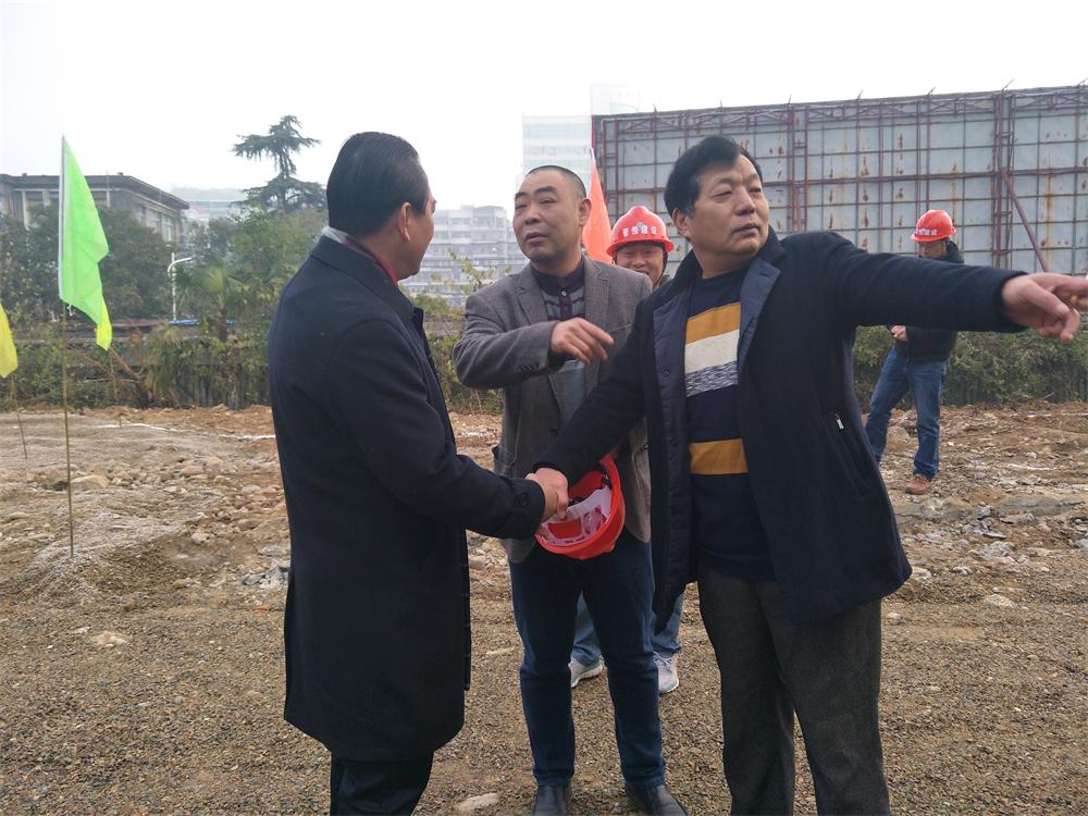 南平市建陽區(qū)重點項目“四比六促”2017年12月暨建陽一中擴(kuò)建項目開工儀式
