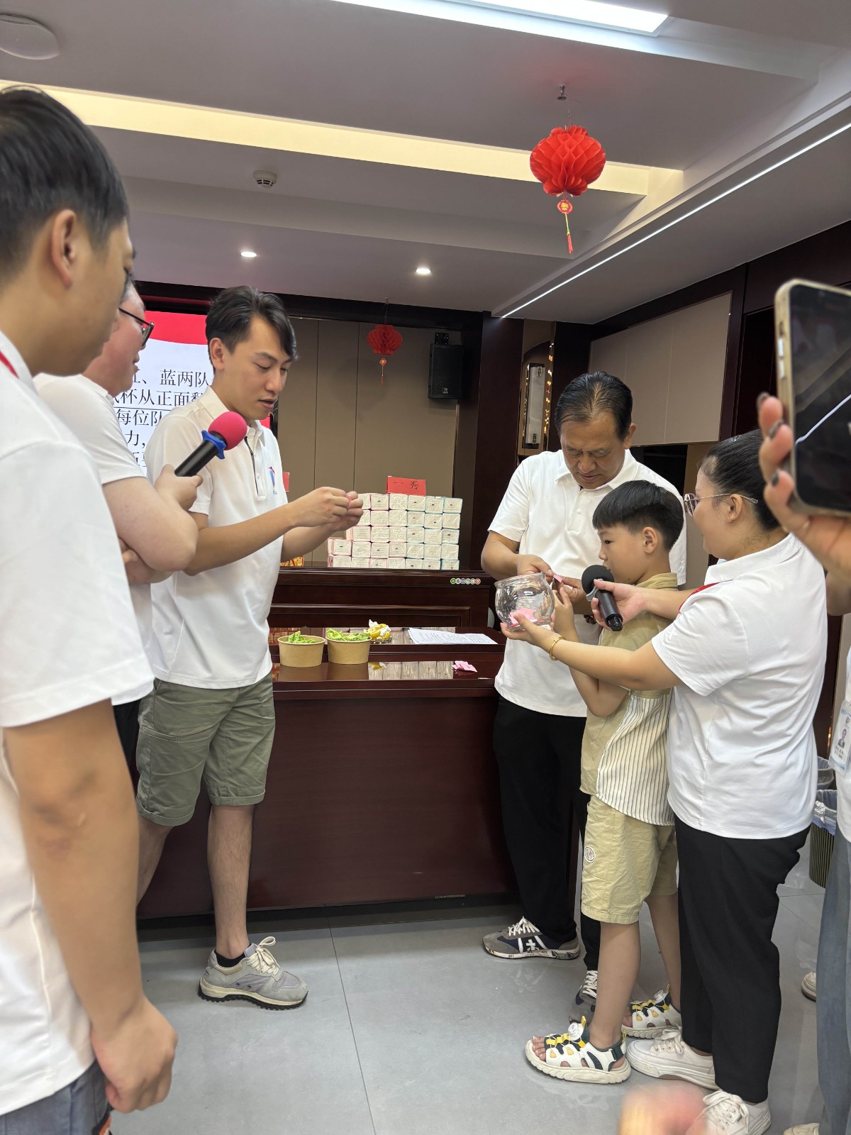 “易聚中秋團(tuán)圓意,順啟事業(yè)新篇章”易順建工集團(tuán)2024年中秋活動圓滿舉行