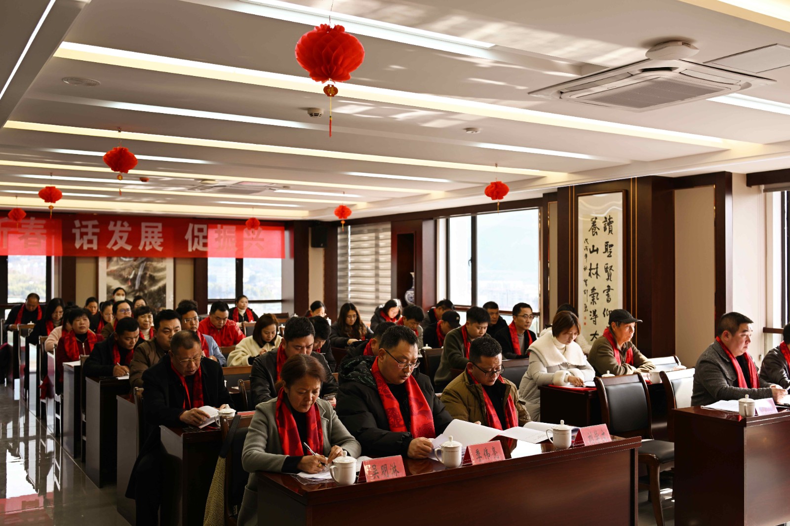 喜報！易順建工集團(tuán)有限公司李易順董事長連任松源街道商會第二屆會長